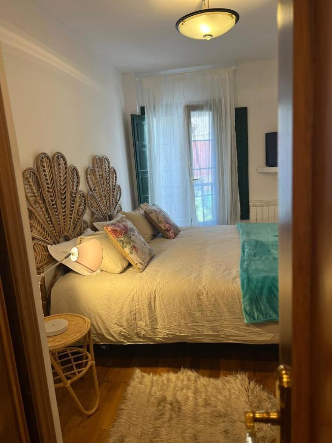 Apartamentos El Escudo Centro ริวาเดเซญา ภายนอก รูปภาพ