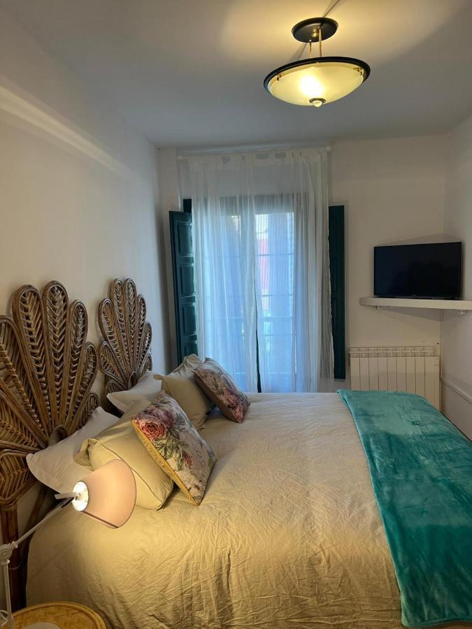 Apartamentos El Escudo Centro ริวาเดเซญา ภายนอก รูปภาพ