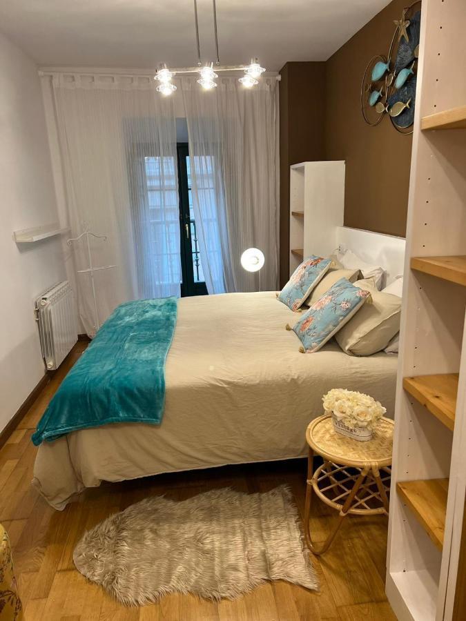 Apartamentos El Escudo Centro ริวาเดเซญา ภายนอก รูปภาพ